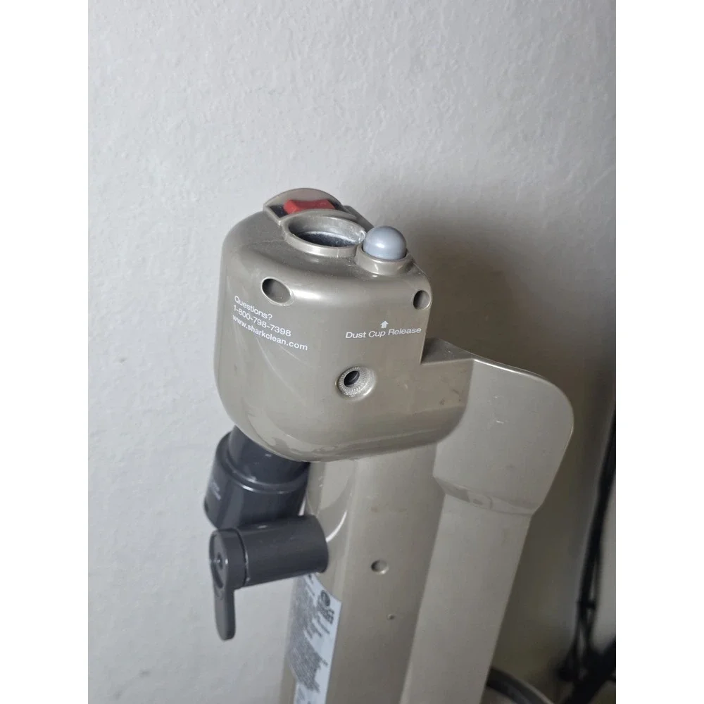 SHARK NAVIGATOR DLX NV70 VACCUM REPLACEMENT body assy upgrade to janitorial